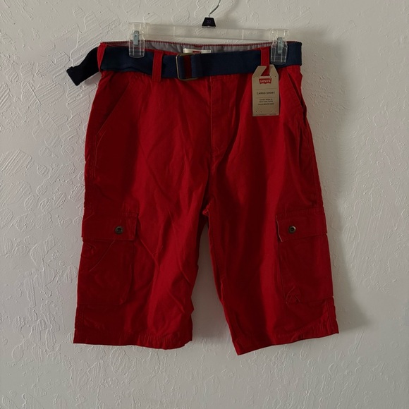 NEW Levi’s Cargo Short Red Big Boys Sz 20 Blue Belt 30” Waist Pockets 13” Inseam - Picture 1 of 14